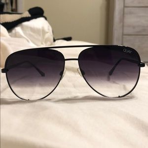 QUAY sunglasses with case and cloth